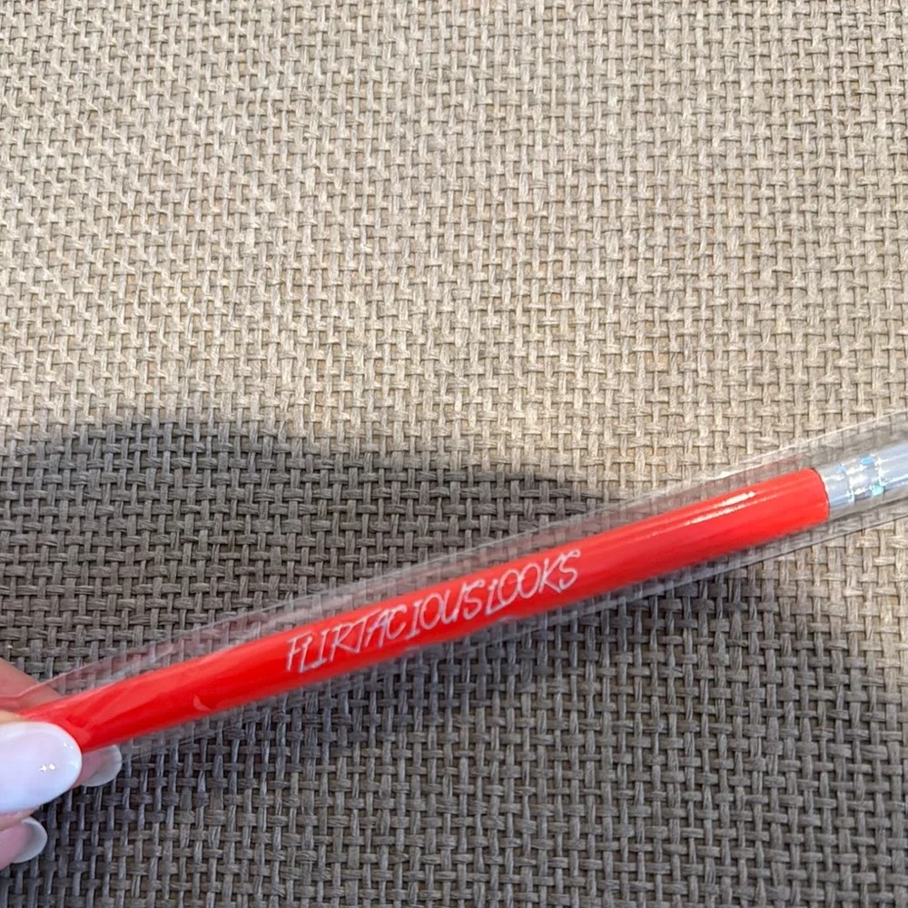 Red Makeup Brush brand new precise for eyeshadow